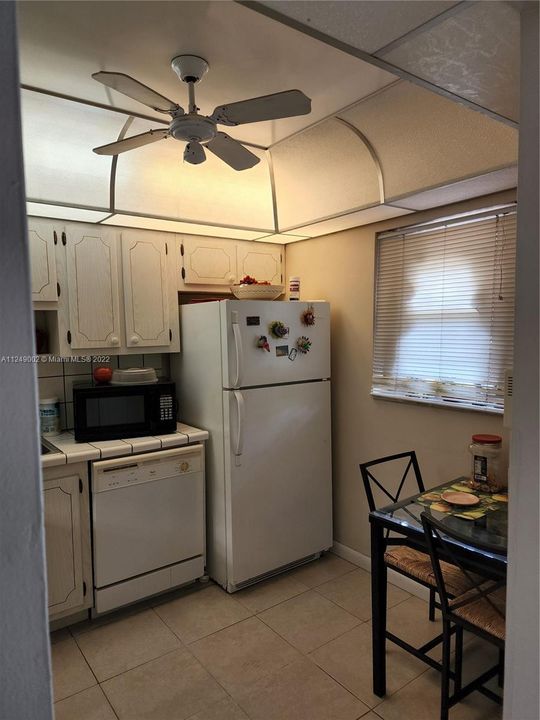 Recently Rented: $1,550 (1 beds, 1 baths, 730 Square Feet)