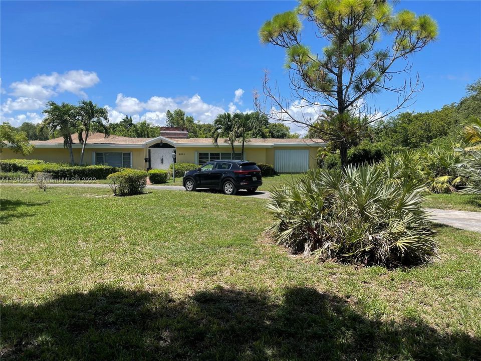 Recently Sold: $1,900,000 (4 beds, 3 baths, 3232 Square Feet)