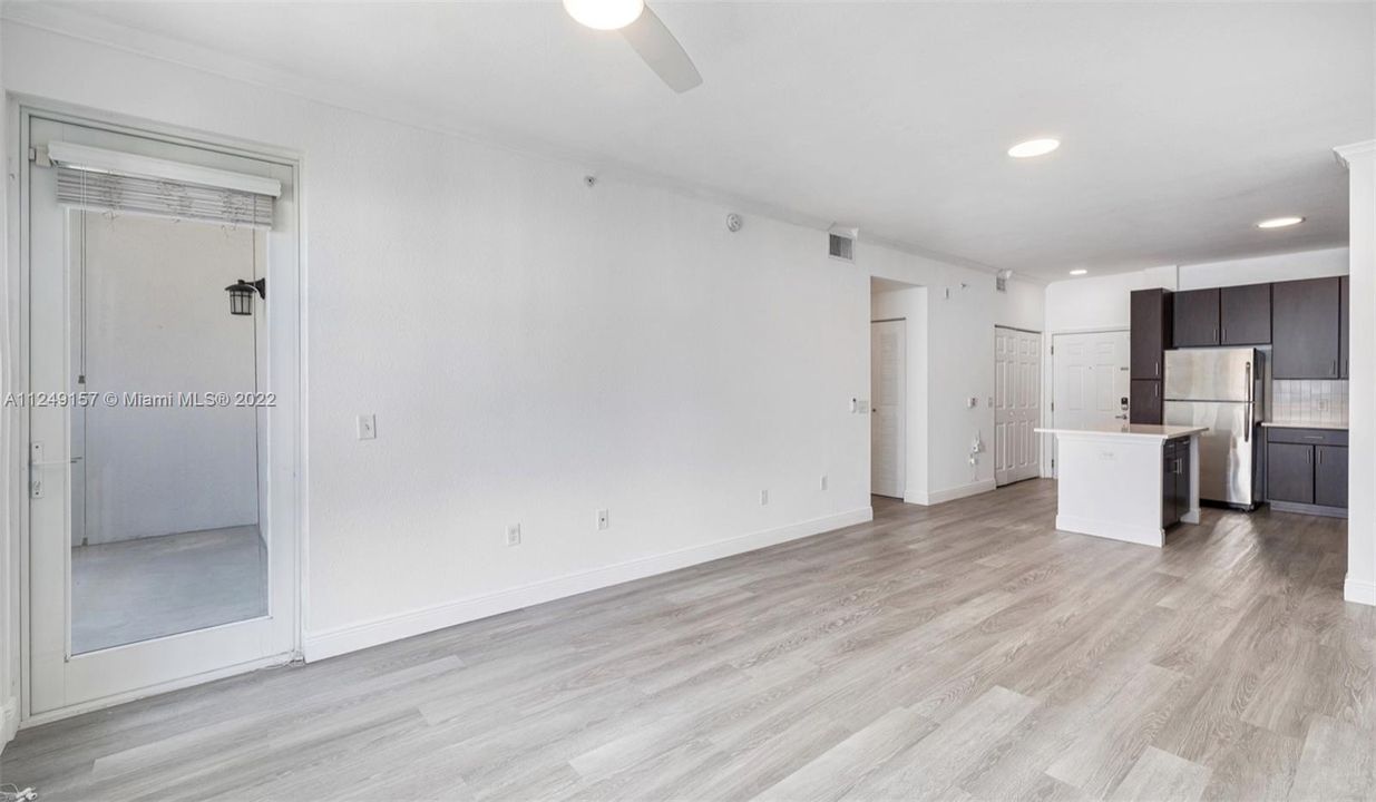 Recently Rented: $2,699 (2 beds, 2 baths, 1059 Square Feet)