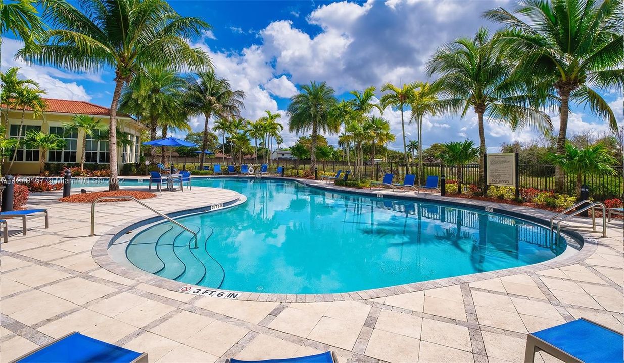 Recently Rented: $2,699 (2 beds, 2 baths, 1059 Square Feet)