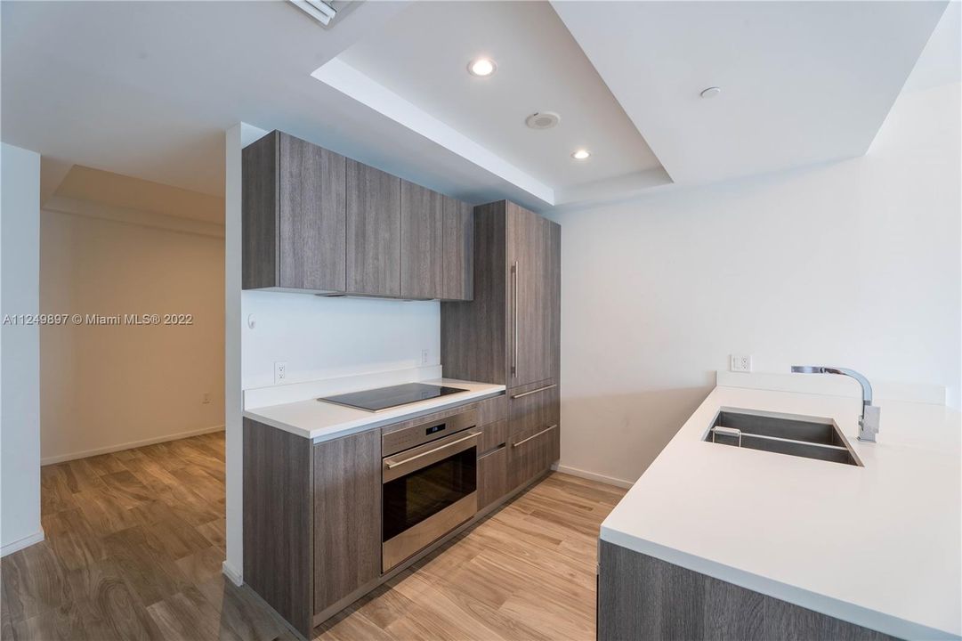 Recently Sold: $669,000 (1 beds, 2 baths, 838 Square Feet)