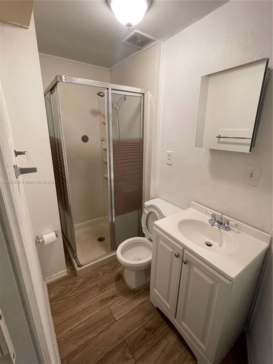 Недавно арендовано: $1,000 (0 спален, 1 ванн, 500 Квадратных фут)