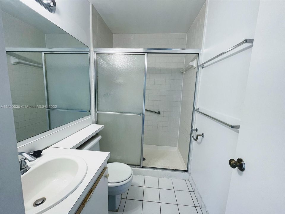 最近售出: $255,000 (3 贝兹, 2 浴室, 1548 平方英尺)