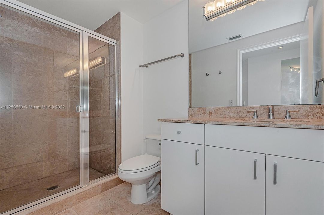 最近租的: $7,000 (2 贝兹, 2 浴室, 1490 平方英尺)