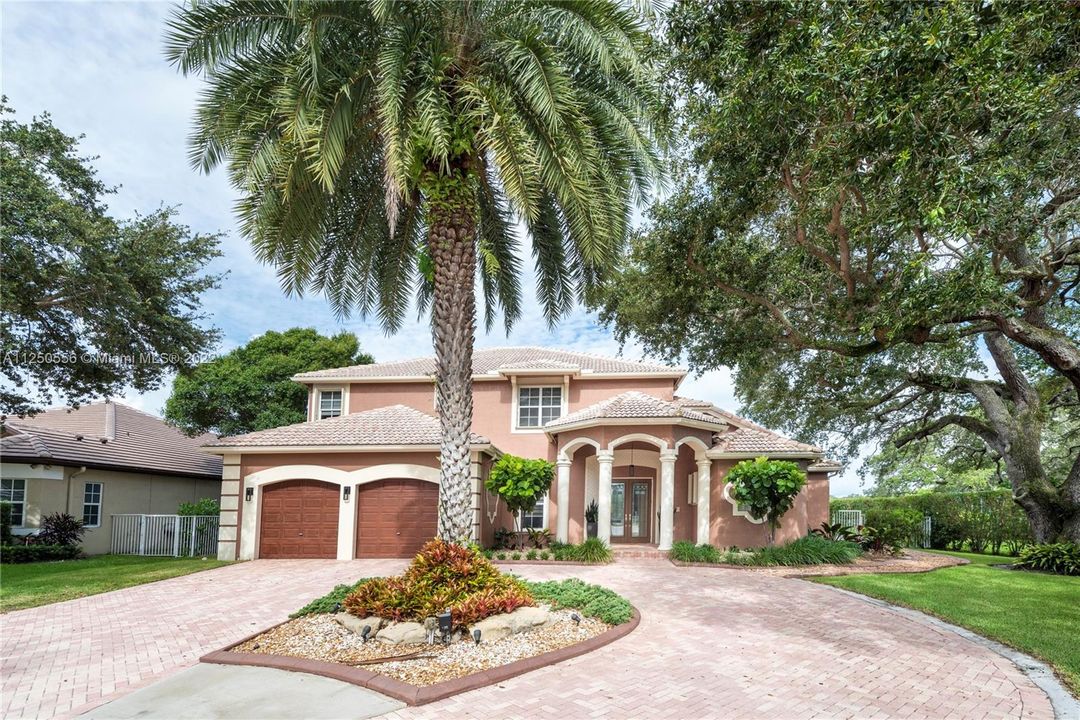 Recently Sold: $1,290,000 (4 beds, 4 baths, 4361 Square Feet)