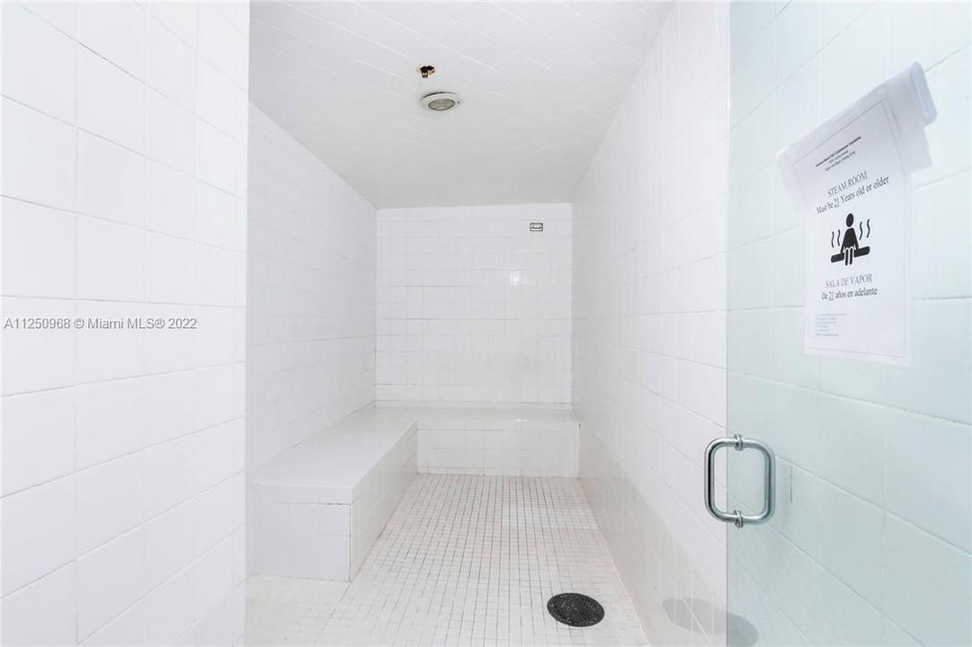 最近售出: $175,000 (0 贝兹, 1 浴室, 360 平方英尺)
