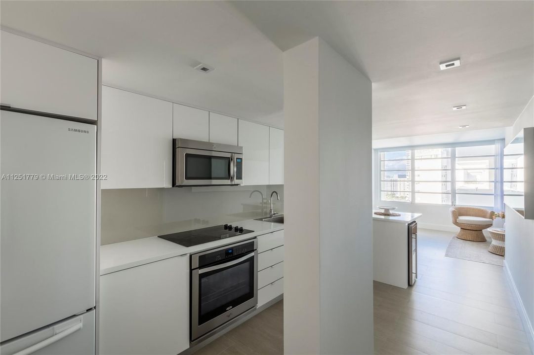 Recently Rented: $2,550 (1 beds, 1 baths, 619 Square Feet)