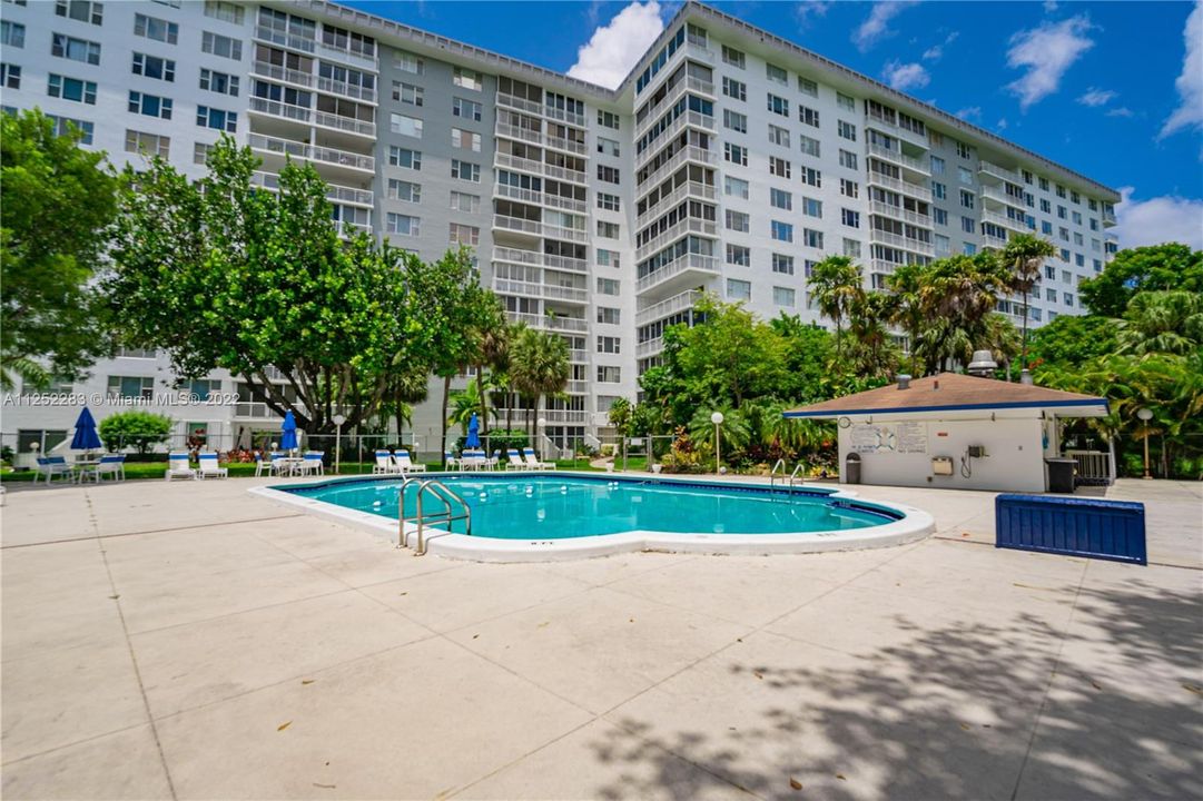 Recently Sold: $244,000 (2 beds, 2 baths, 1344 Square Feet)