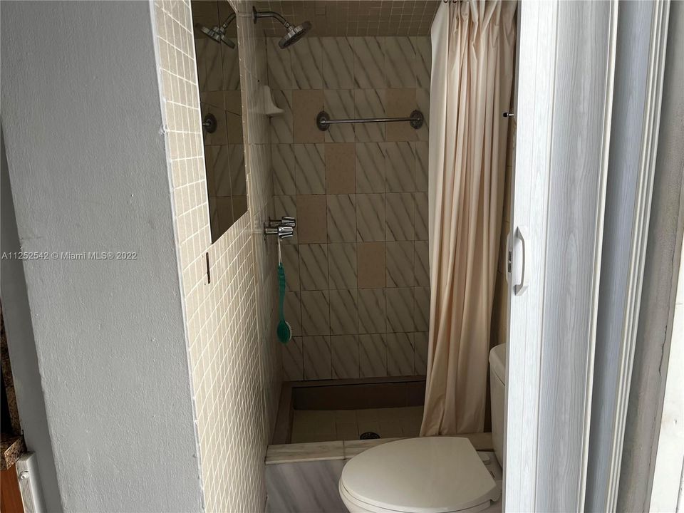 Недавно арендовано: $950 (0 спален, 1 ванн, 5894 Квадратных фут)