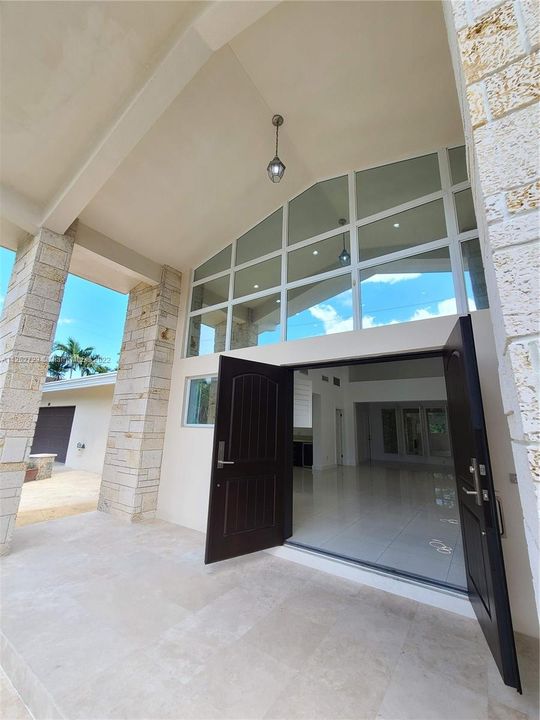 Recientemente alquilado: $10,000 (5 camas, 5 baños, 3216 Pies cuadrados)