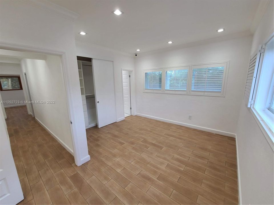 Recientemente alquilado: $10,000 (5 camas, 5 baños, 3216 Pies cuadrados)