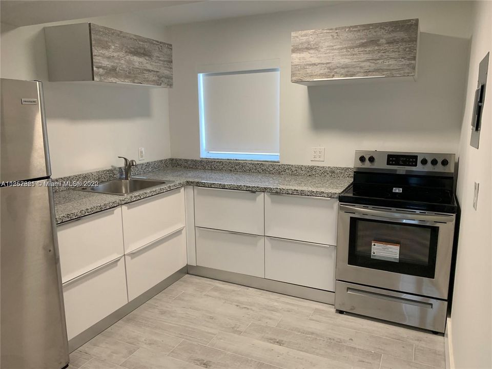 Recently Rented: $1,950 (1 beds, 1 baths, 628 Square Feet)