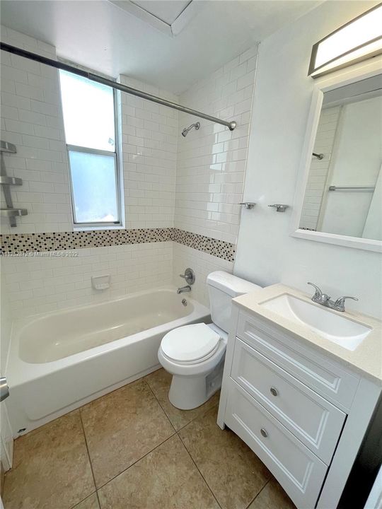 Недавно арендовано: $2,200 (1 спален, 1 ванн, 700 Квадратных фут)