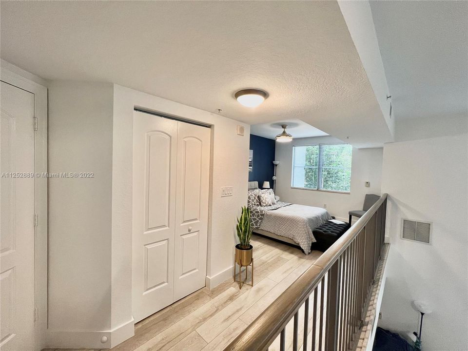 Recently Rented: $2,900 (2 beds, 2 baths, 1172 Square Feet)