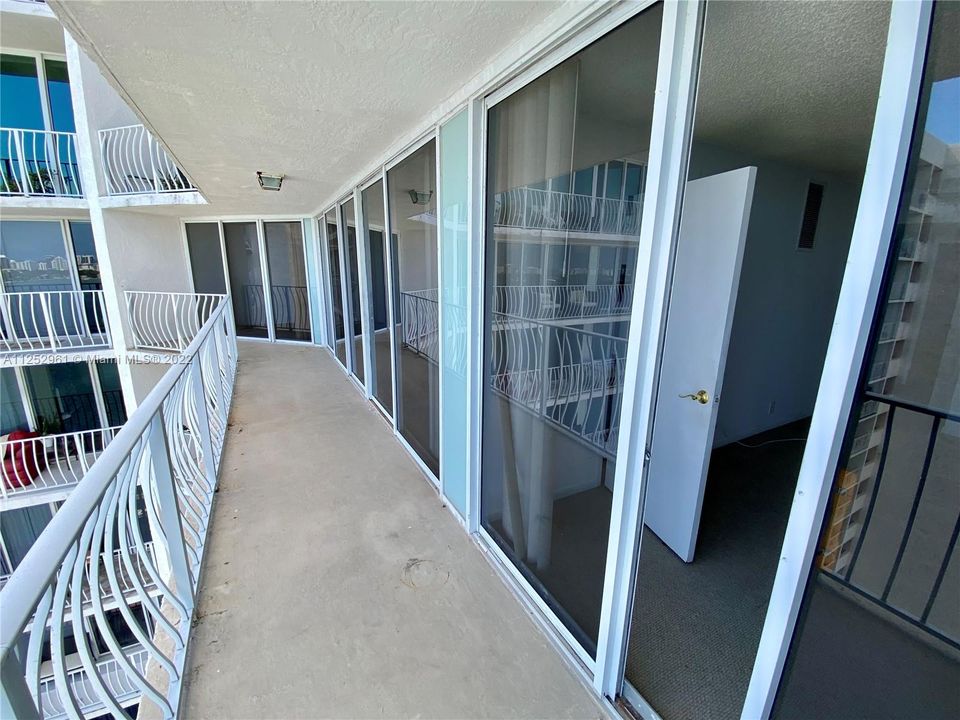 最近售出: $440,000 (2 贝兹, 2 浴室, 1030 平方英尺)