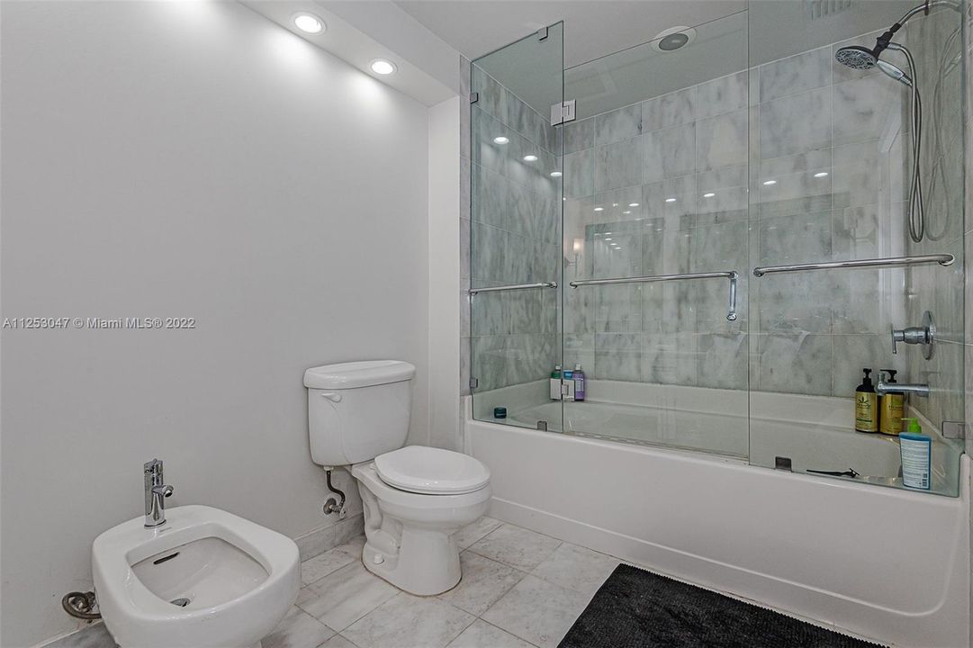 最近售出: $660,000 (2 贝兹, 2 浴室, 1158 平方英尺)