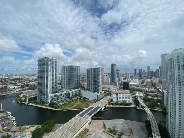 Recently Sold: $6,200 (2 beds, 2 baths, 1265 Square Feet)