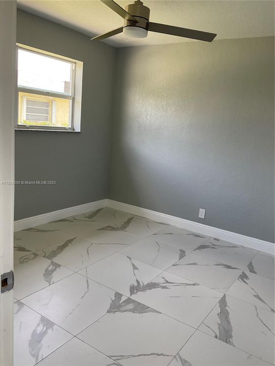 Recently Rented: $2,100 (2 beds, 1 baths, 1266 Square Feet)