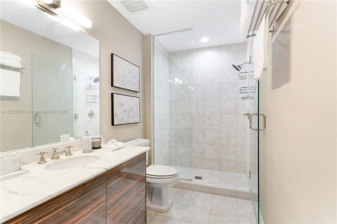 Недавно арендовано: $10,000 (1 спален, 1 ванн, 742 Квадратных фут)