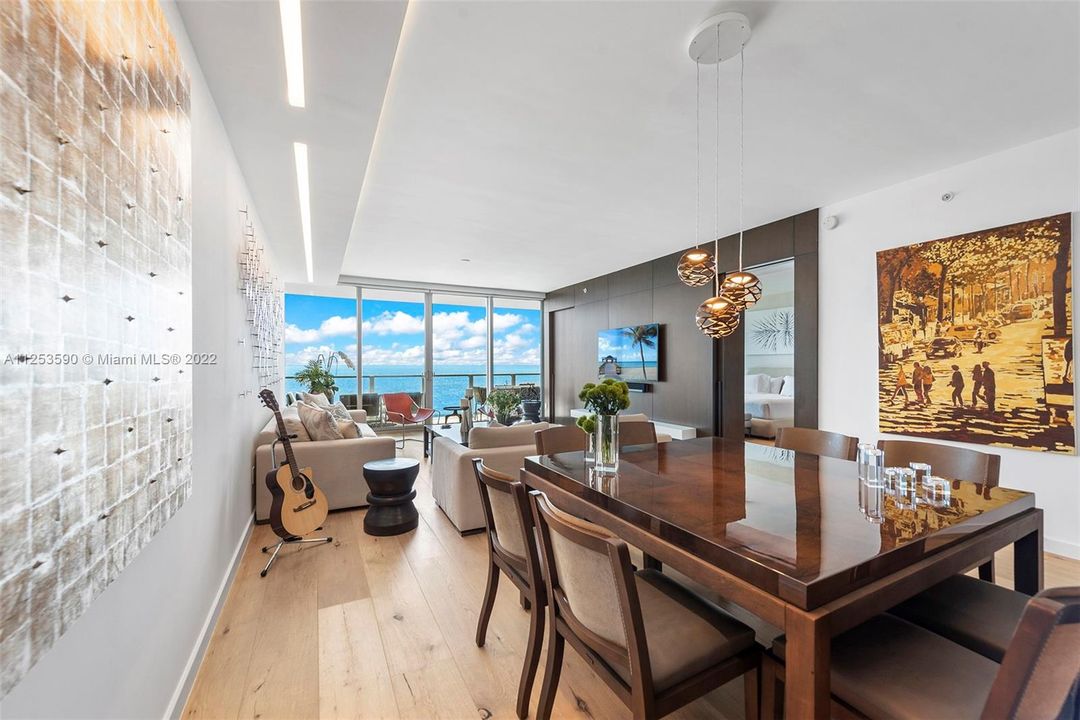 Recently Sold: $5,900,000 (3 beds, 4 baths, 2257 Square Feet)