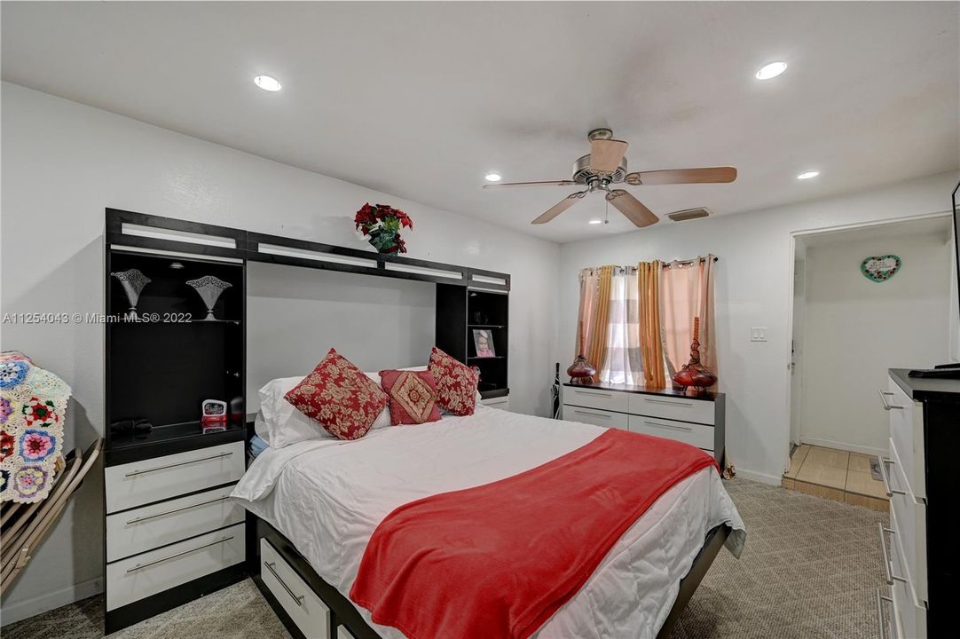 最近售出: $509,000 (3 贝兹, 2 浴室, 0 平方英尺)