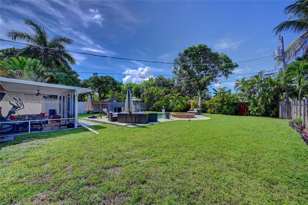 最近售出: $509,000 (3 贝兹, 2 浴室, 0 平方英尺)