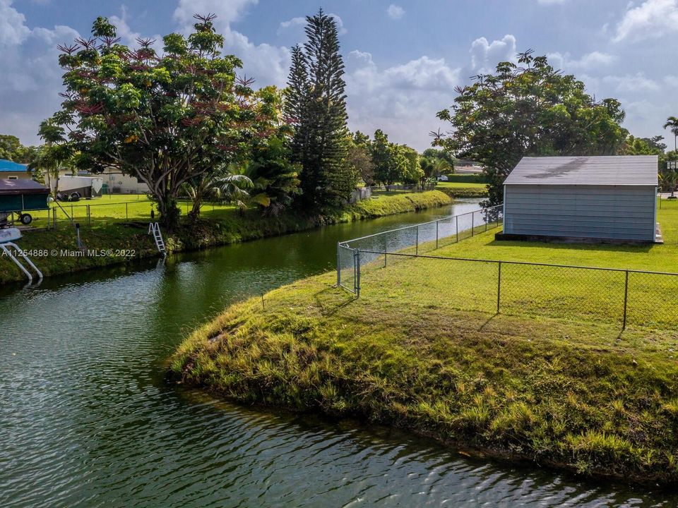 Recently Sold: $585,000 (3 beds, 1 baths, 1376 Square Feet)