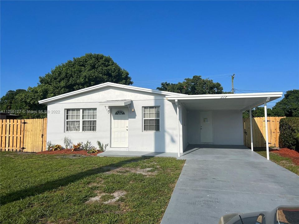 Recently Sold: $349,900 (3 beds, 1 baths, 864 Square Feet)