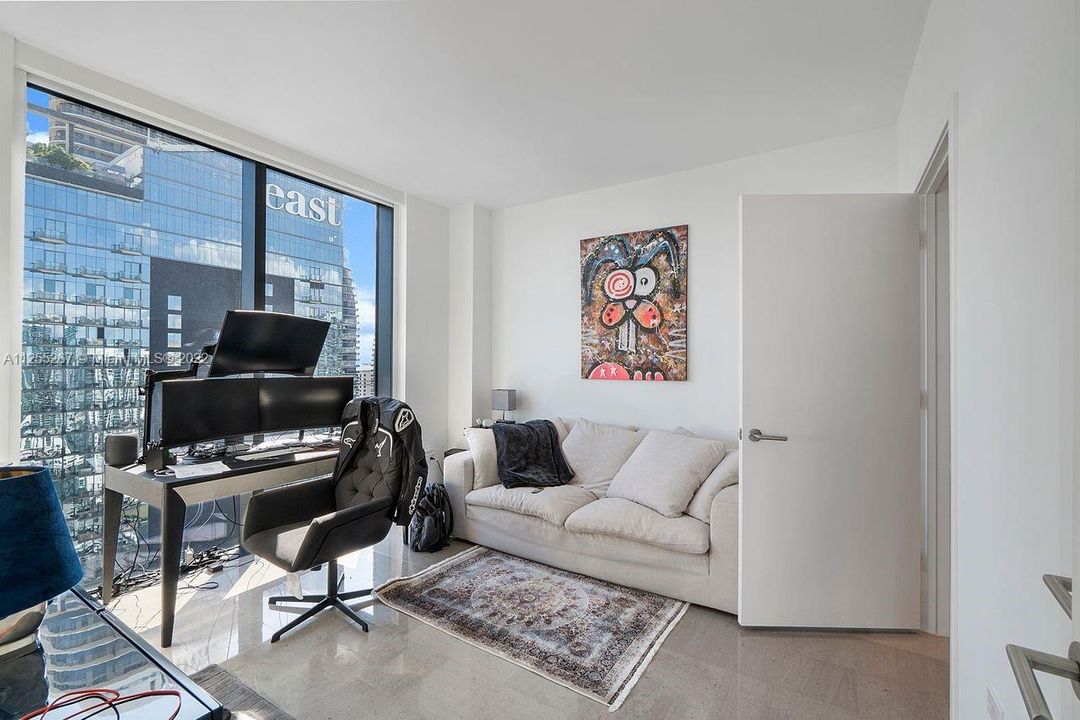 Recently Sold: $1,200,000 (2 beds, 2 baths, 1265 Square Feet)