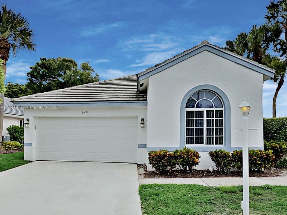 Recently Rented: $2,699 (3 beds, 2 baths, 1606 Square Feet)