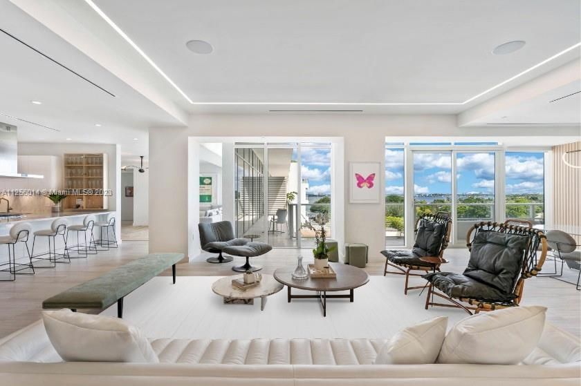 Recently Sold: $8,000,000 (5 beds, 5 baths, 4151 Square Feet)