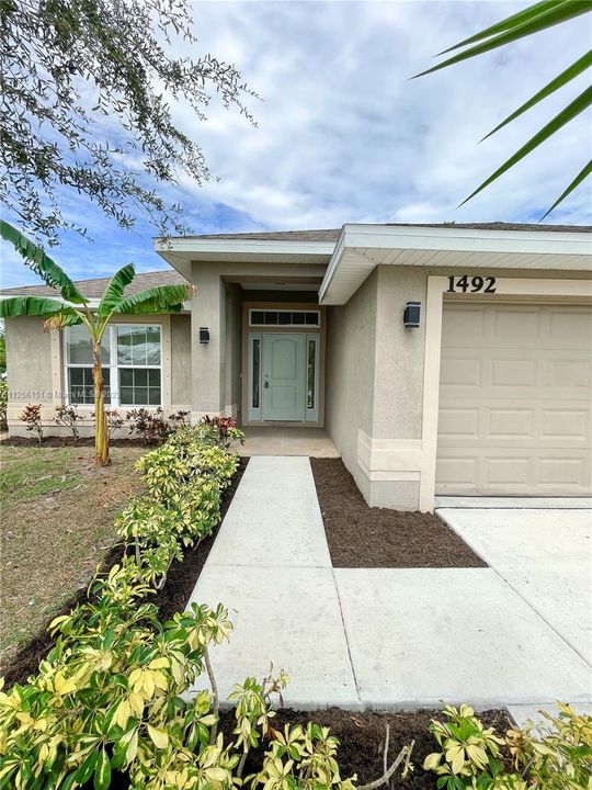 Recently Sold: $399,900 (4 beds, 2 baths, 1751 Square Feet)