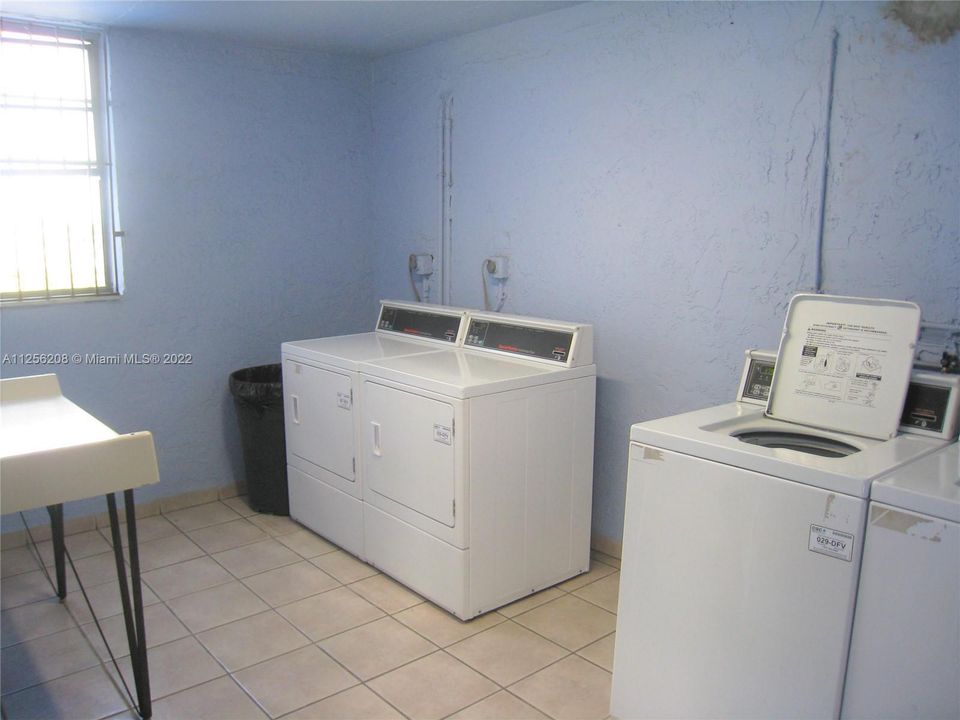 Well maintained and clean laundry facilities on each floor