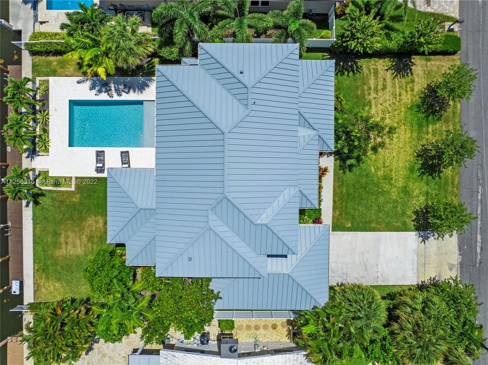 Vendido Recientemente: $3,495,000 (5 camas, 4 baños, 2980 Pies cuadrados)