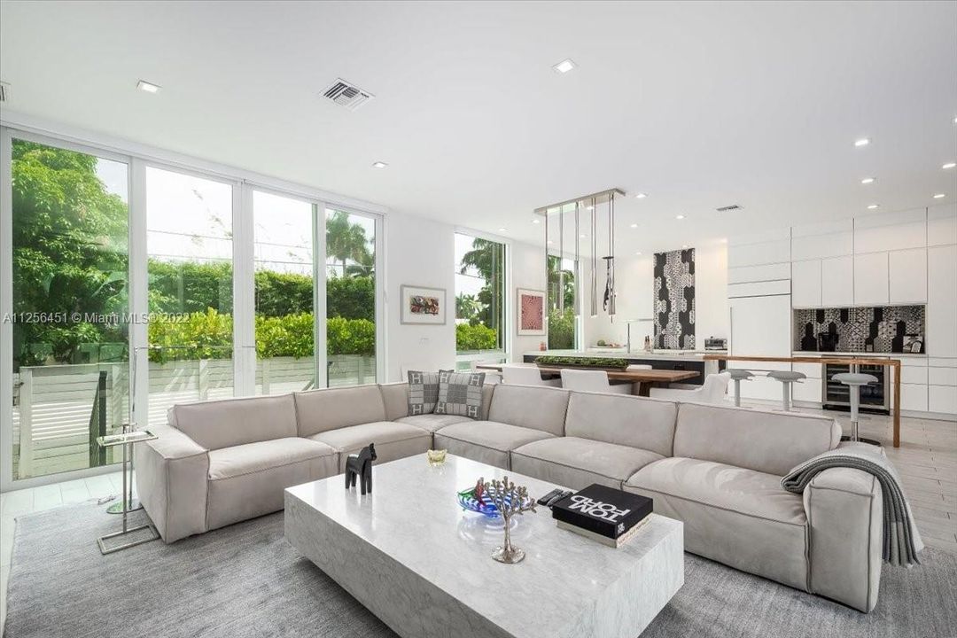 Expansive sitting area in living room