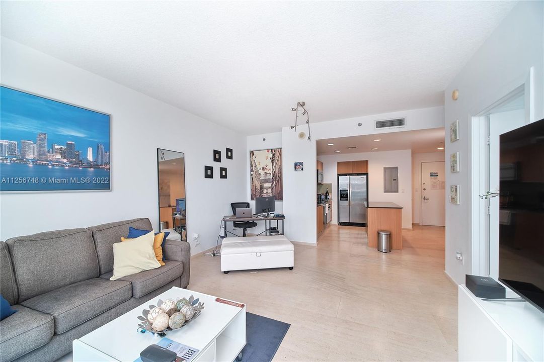 Recently Sold: $497,500 (1 beds, 1 baths, 731 Square Feet)