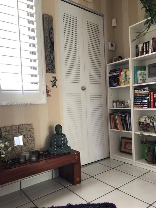 Недавно продано: $475,000 (2 спален, 2 ванн, 1578 Квадратных фут)