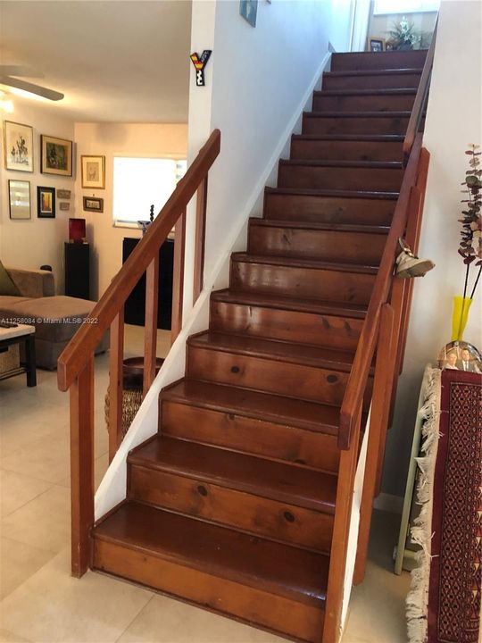 Недавно продано: $475,000 (2 спален, 2 ванн, 1578 Квадратных фут)