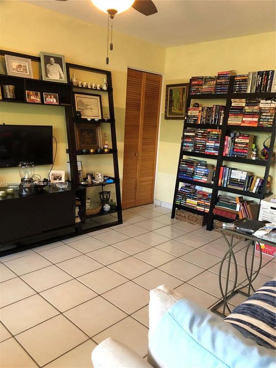 Недавно продано: $475,000 (2 спален, 2 ванн, 1578 Квадратных фут)