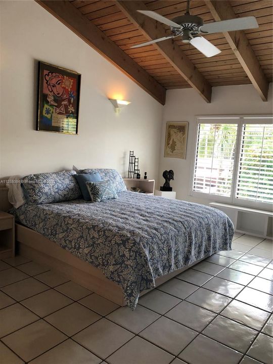 Недавно продано: $475,000 (2 спален, 2 ванн, 1578 Квадратных фут)