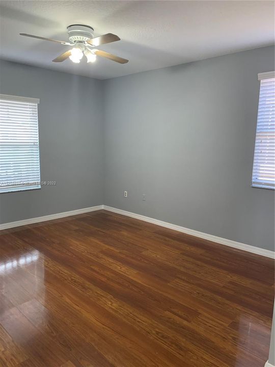 Recientemente alquilado: $5,000 (4 camas, 3 baños, 2997 Pies cuadrados)