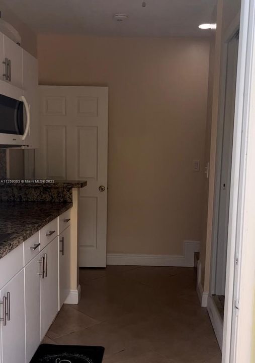 Recently Rented: $850 (1 beds, 1 baths, 1397 Square Feet)