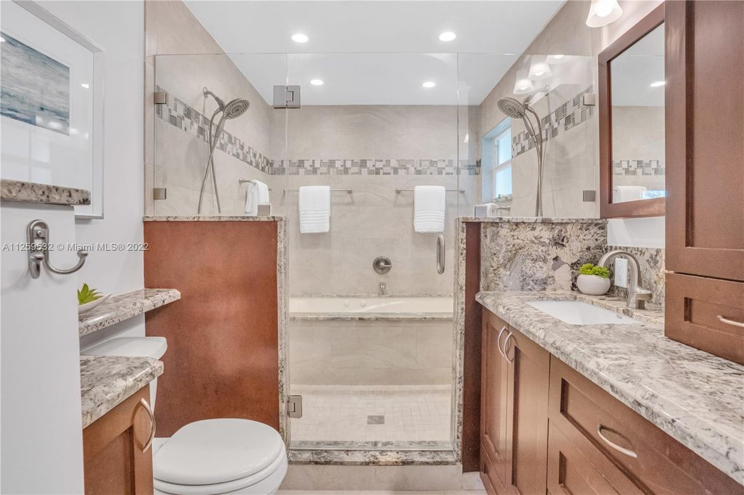 Recently Sold: $1,115,000 (2 beds, 2 baths, 1770 Square Feet)