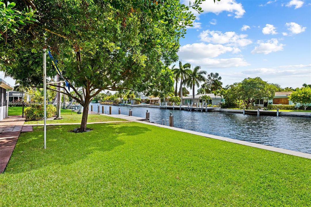 Room for a pool -2137 NE 16 Ave Wilton Manors Waterfront 3/2 Bedroom Home