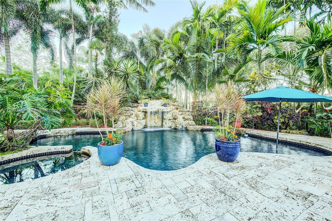 Recently Sold: $1,490,000 (3 beds, 2 baths, 2698 Square Feet)