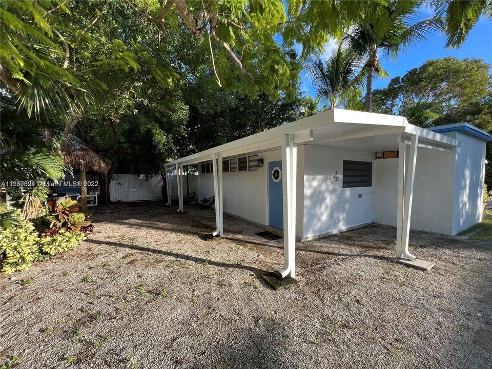 Recently Sold: $320,000 (1 beds, 2 baths, 679 Square Feet)