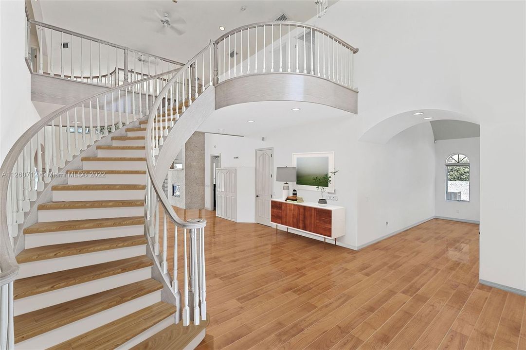 Foyer Virtually Staged/Renovated.