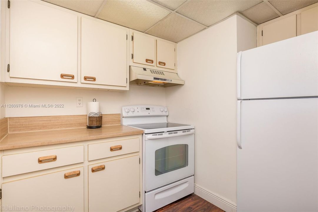 最近售出: $489,000 (2 贝兹, 2 浴室, 1061 平方英尺)