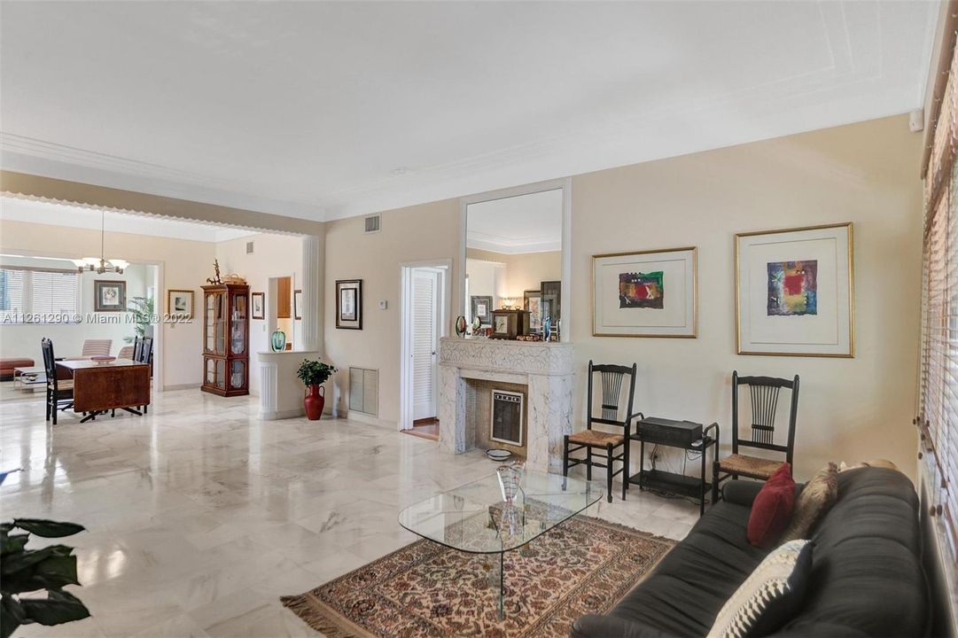 Recently Sold: $2,800,000 (5 beds, 5 baths, 2864 Square Feet)