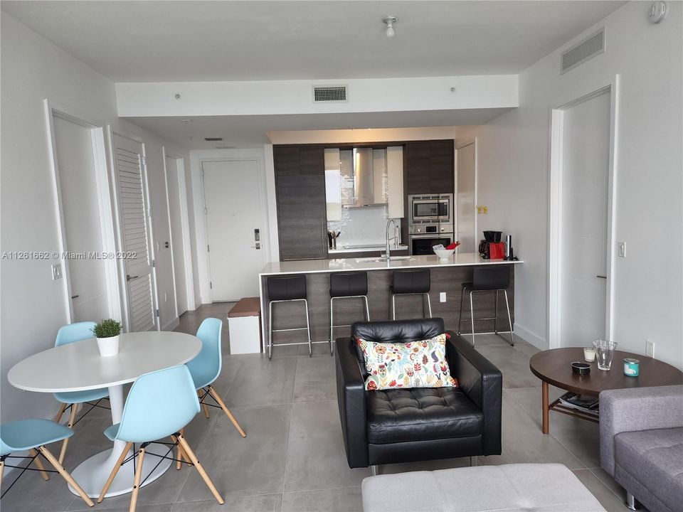 Recently Sold: $779,900 (2 beds, 2 baths, 1054 Square Feet)